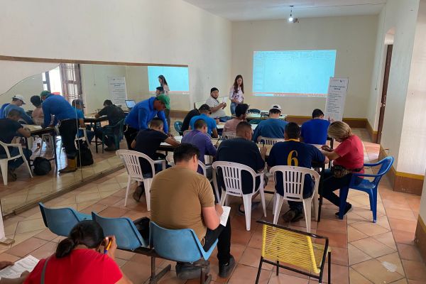 emprendedoresC4980CED-7E96-E78F-D90C-5EAA526FF317.jpg